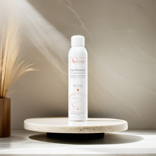 اسپري آب تسكين دهنده و طراوت بخش اَون Avene Soothing and Refreshing Water Spray