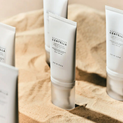 ضد آفتاب ضد لک و روشن کننده تون آپ سنتلا اسکین 1004 Centella Skin Tone Up Anti-Blemish and Brightening Sunscreen 1004