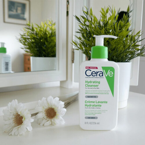 ژل شستشو و آبرسان قوی سراوی مخصوص پوست نرمال و خشک Cerave strong cleansing and moisturizing gel for normal and dry skin