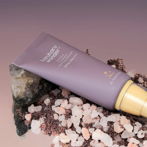 ضد آفتاب روزانه تسکین دهنده برنج سیاه هاروهارو haruharu wonder black rice relief daily sunscreen