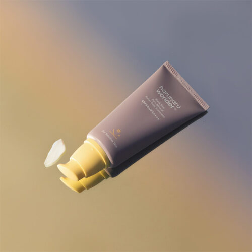 ضد آفتاب روزانه تسکین دهنده برنج سیاه هاروهارو haruharu wonder black rice relief daily sunscreen